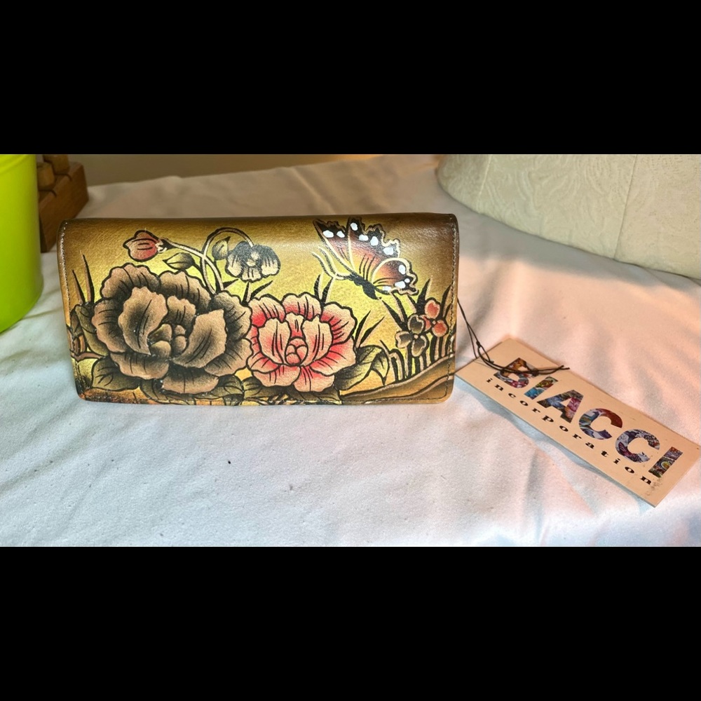 BIACCI Incorporation Wallet.